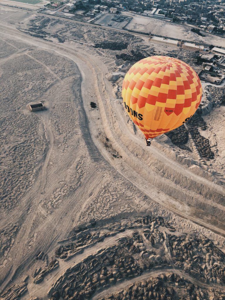 Air Ballon Flaying over luxor - transfer from Hurghada to luxor