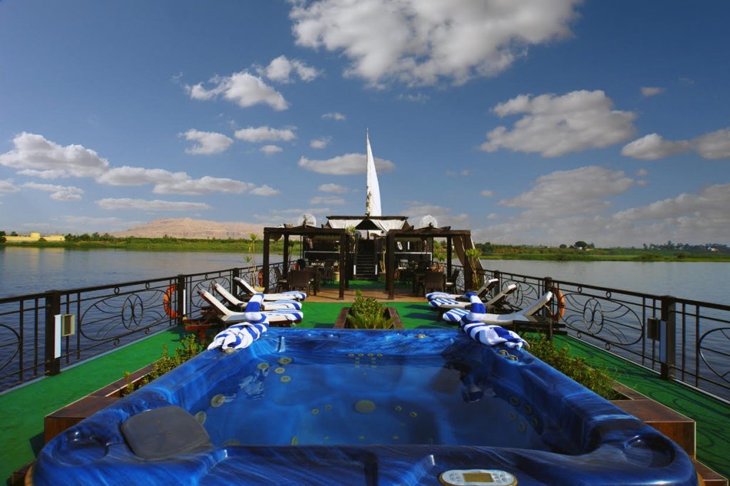 Nile Cruise - 4 - EZ TOUR EGYPT 8 day Egypt tour package Cairo and Dahabiya Nile cruise