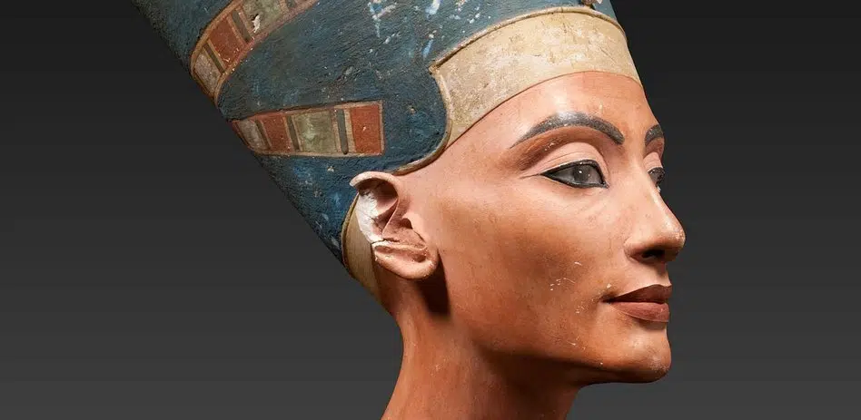 Nefertiti: Unveiling the Enigmatic Queen of Ancient Egypt - 8 - EZ TOUR EGYPT Nefertiti
