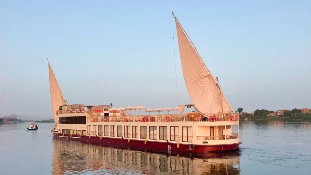 Sailing the Nile: A Complete 3-Day Luxor to Aswan Nile River Cruise Guide - 1 - EZ TOUR EGYPT Sailing the Nile: A Complete 3-Day Luxor to Aswan Nile River Cruise Guide