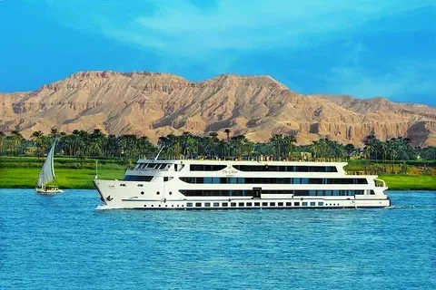 Beyond the Boat: Why a Nile River Cruise is the Soul of Your 7-Day Egypt Tour - 1 - EZ TOUR EGYPT i 1 - Beyond the Boat: Why a Nile River Cruise is the Soul of Your 7-Day Egypt Tour - EZ TOUR EGYPT